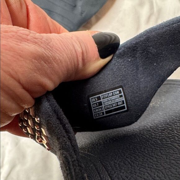 Fitflop Black Rhinestone Embellished Sandals. Size 7. - Picture 7 of 7